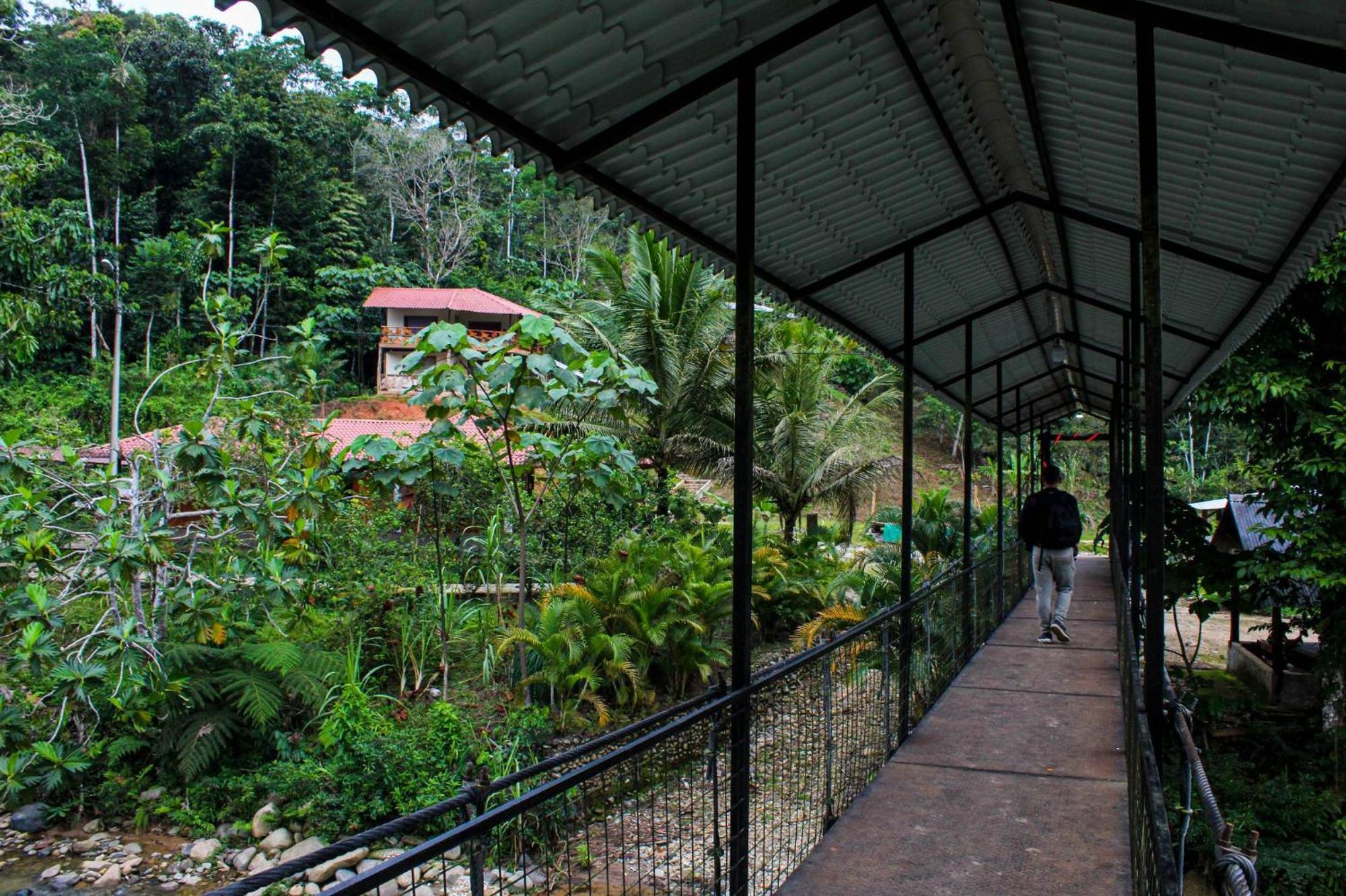 Ingaru Lodge Pano Buitenkant foto